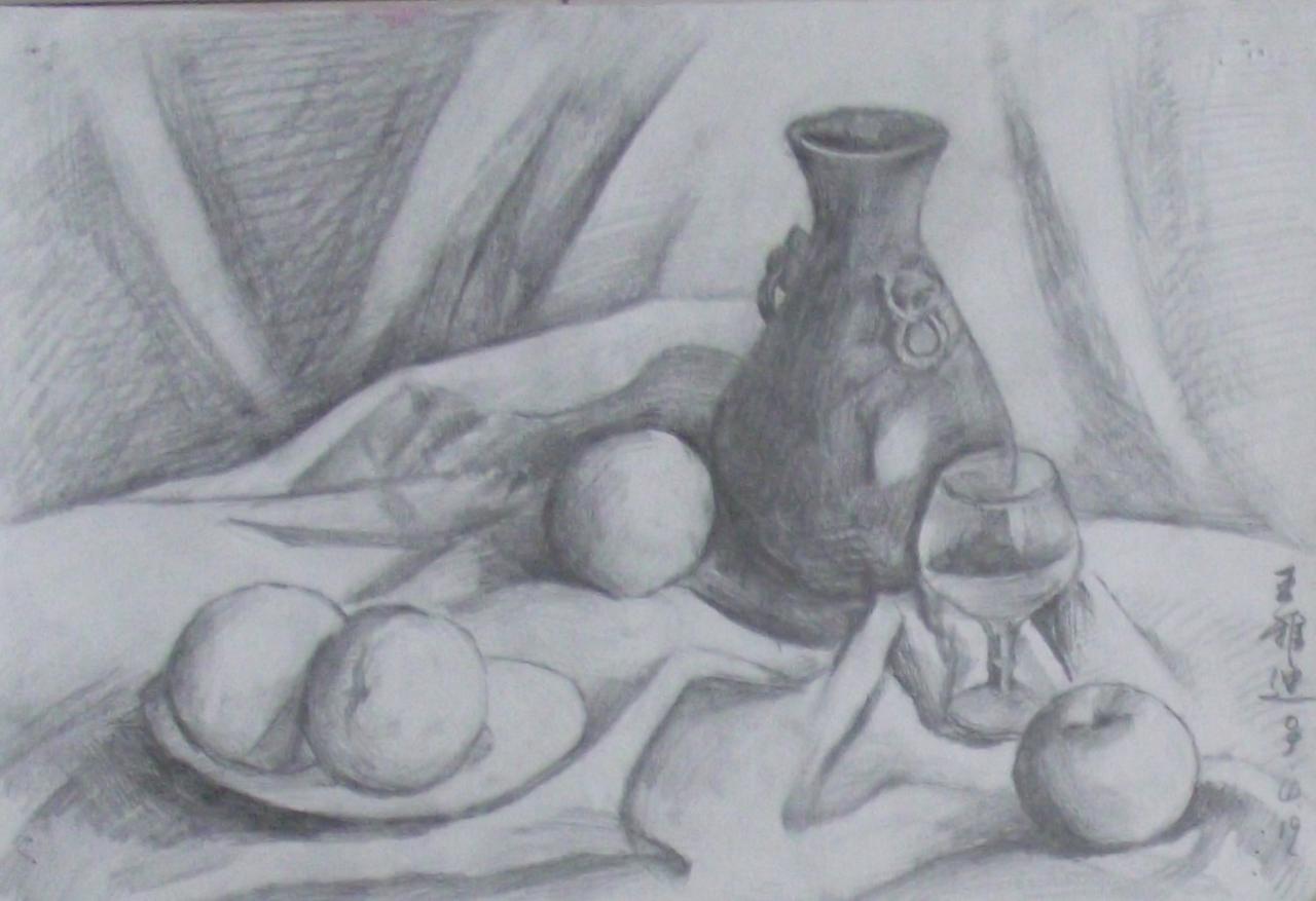 花瓶、酒杯、水果等静物素描 王雅迪画