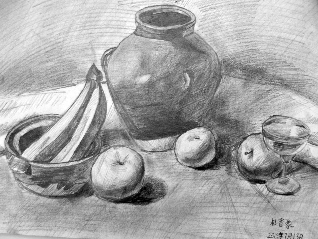 坛子、香蕉、苹果、水杯 静物素描 杜睿豪画