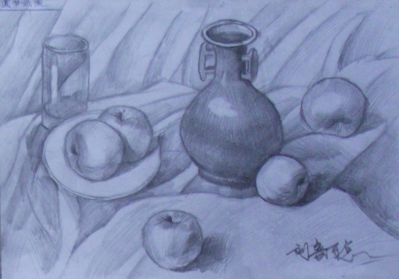 花瓶、水果静物素描 刘嘉聪画