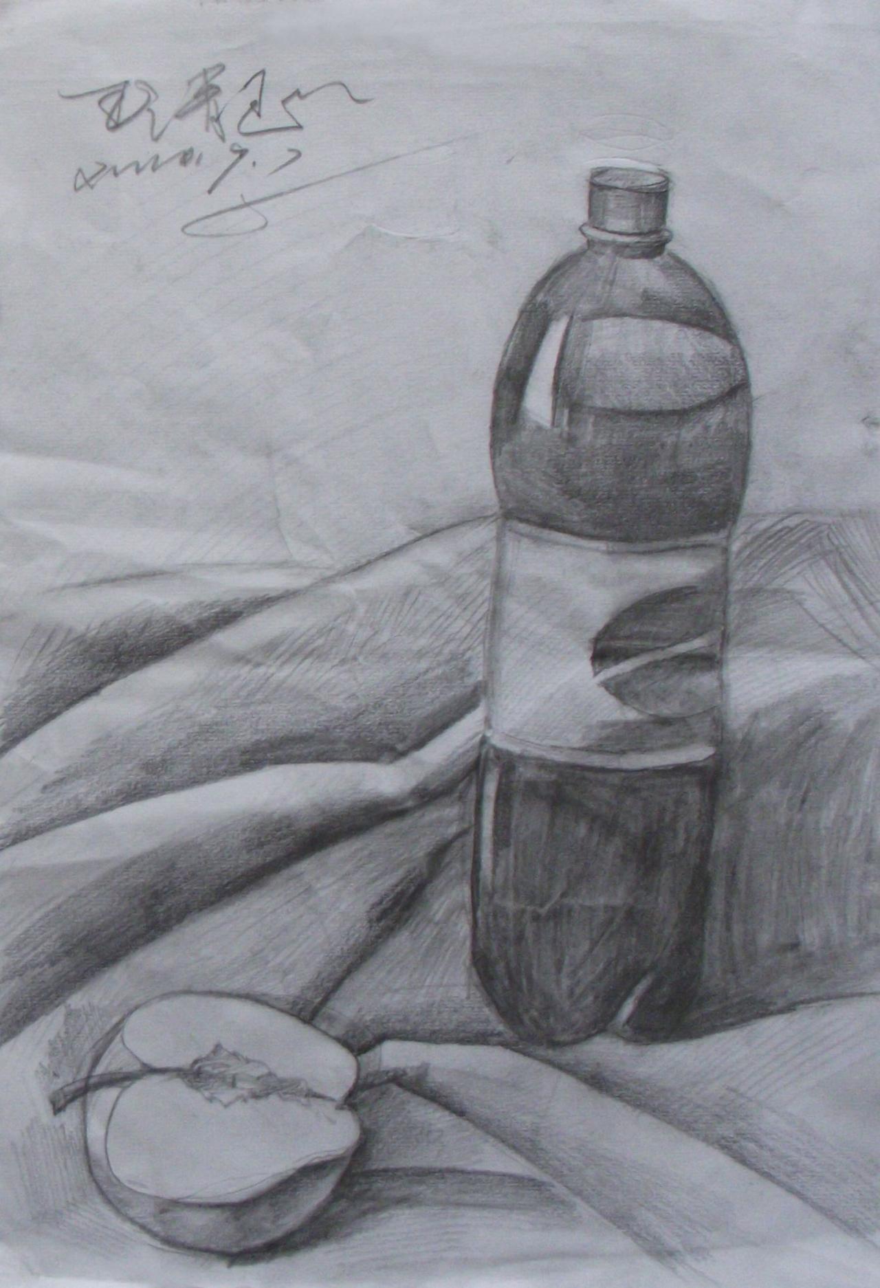 可乐瓶和半个苹果静物素描 王清玉画