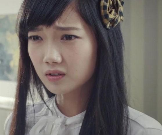 胡洁琼饰演野蛮女友表情：心疼，打在男朋友脸上，疼在心里