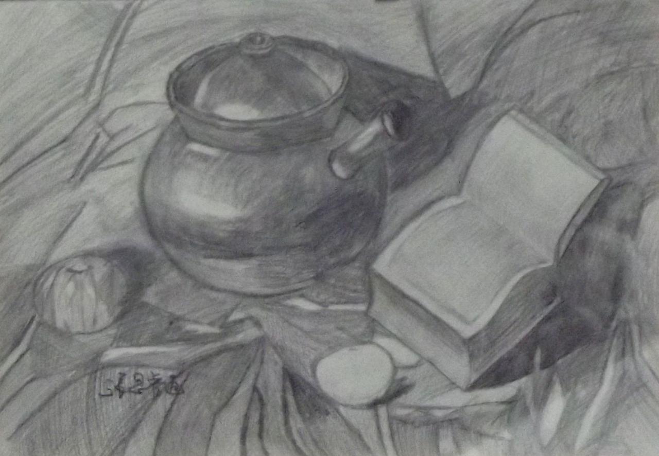 茶壶、字典、水果等 静物素描 张思睿画