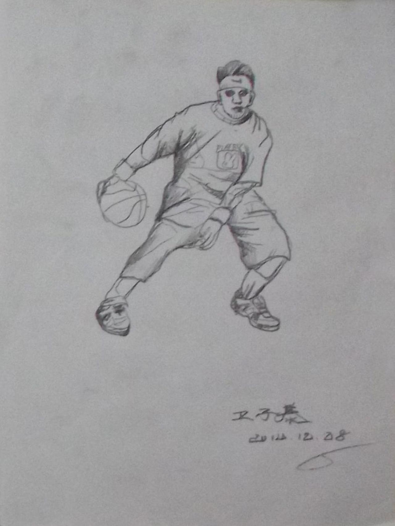 打篮球的青年男子正面 人物速写 卫子慕画