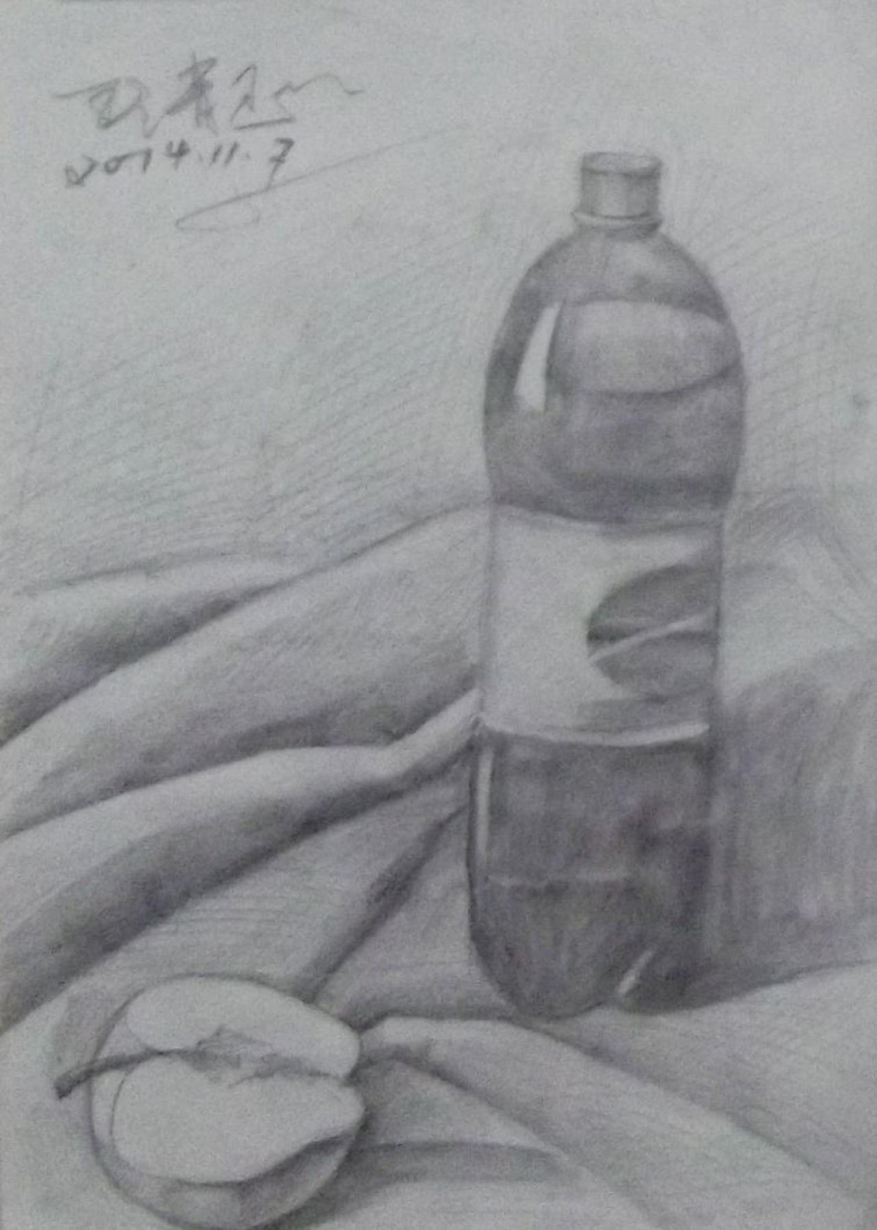 可乐瓶、半个苹果等静物素描 王清玉画