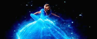 蝴蝶飞舞，穿着蓝裙子的灰姑娘转圈圈，扬起裙摆至变身结束动态GIF图