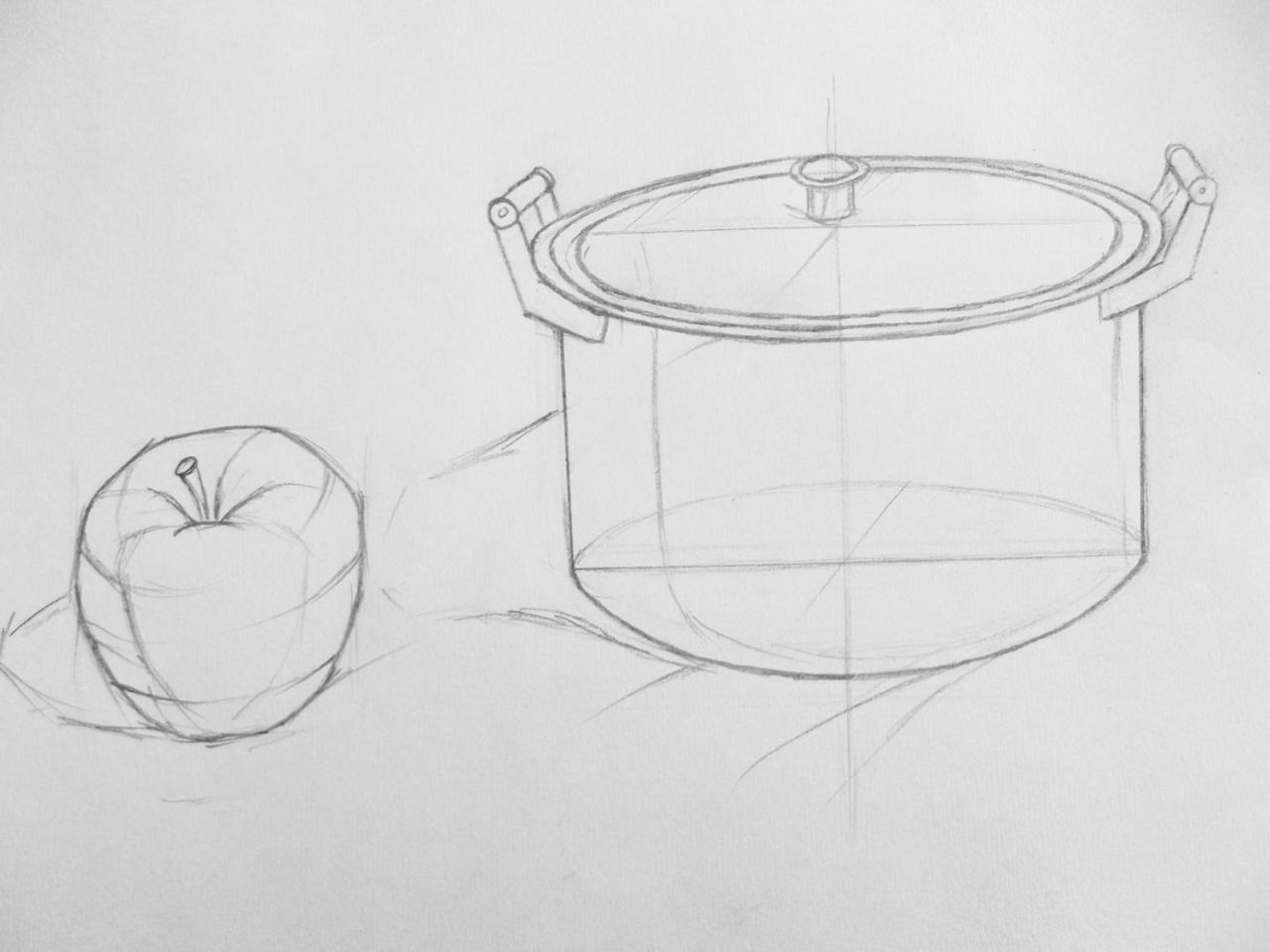 第三步，确定不锈钢锅和苹果的内外轮廓及明暗交界线